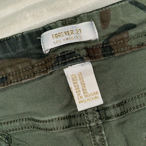 Forever 21 army green jeans! - Picture 3 of 4